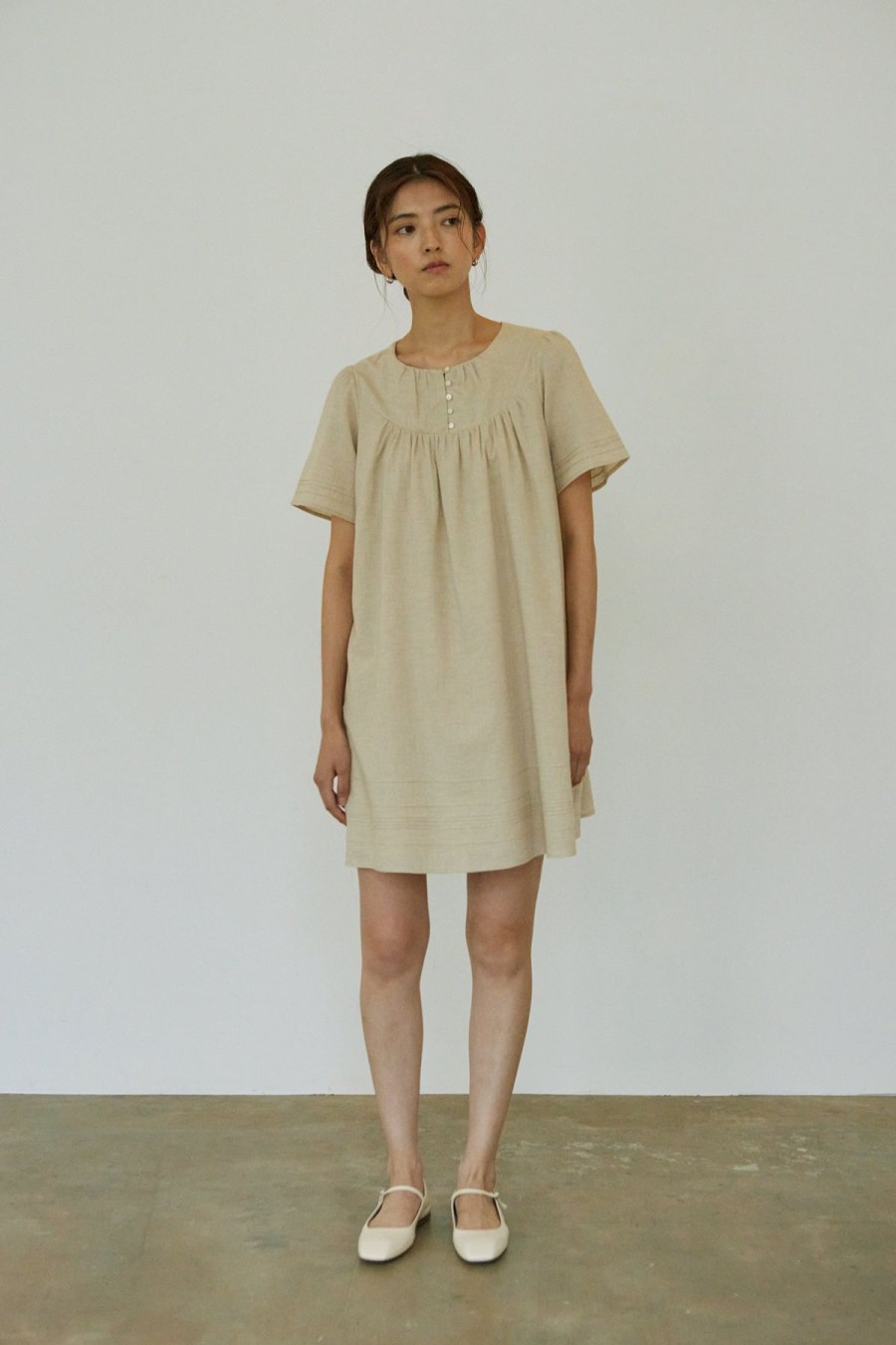 Women Something to Hold | Teacake Dress Scone