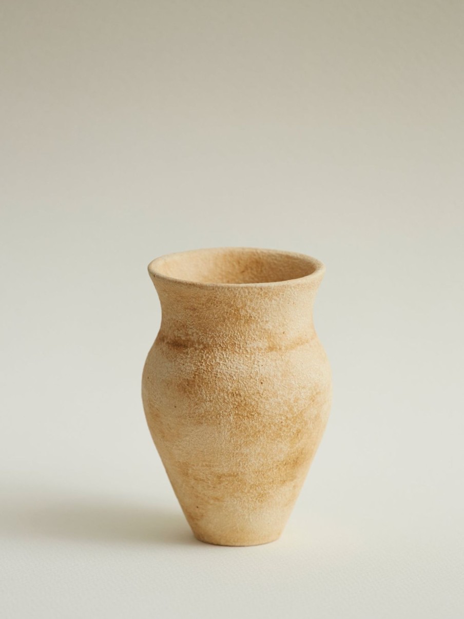 Women Something to Hold | 02 Vase Earth